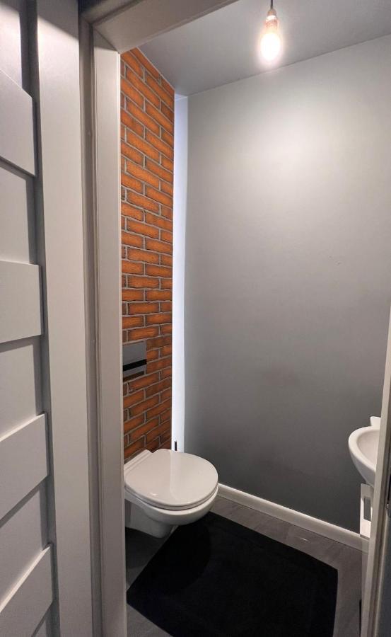 Apartamento Dom Dabrowka Poznan Paledzie Exterior foto