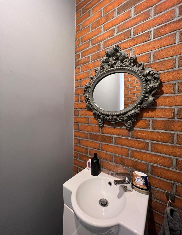 Apartamento Dom Dabrowka Poznan Paledzie Habitación foto